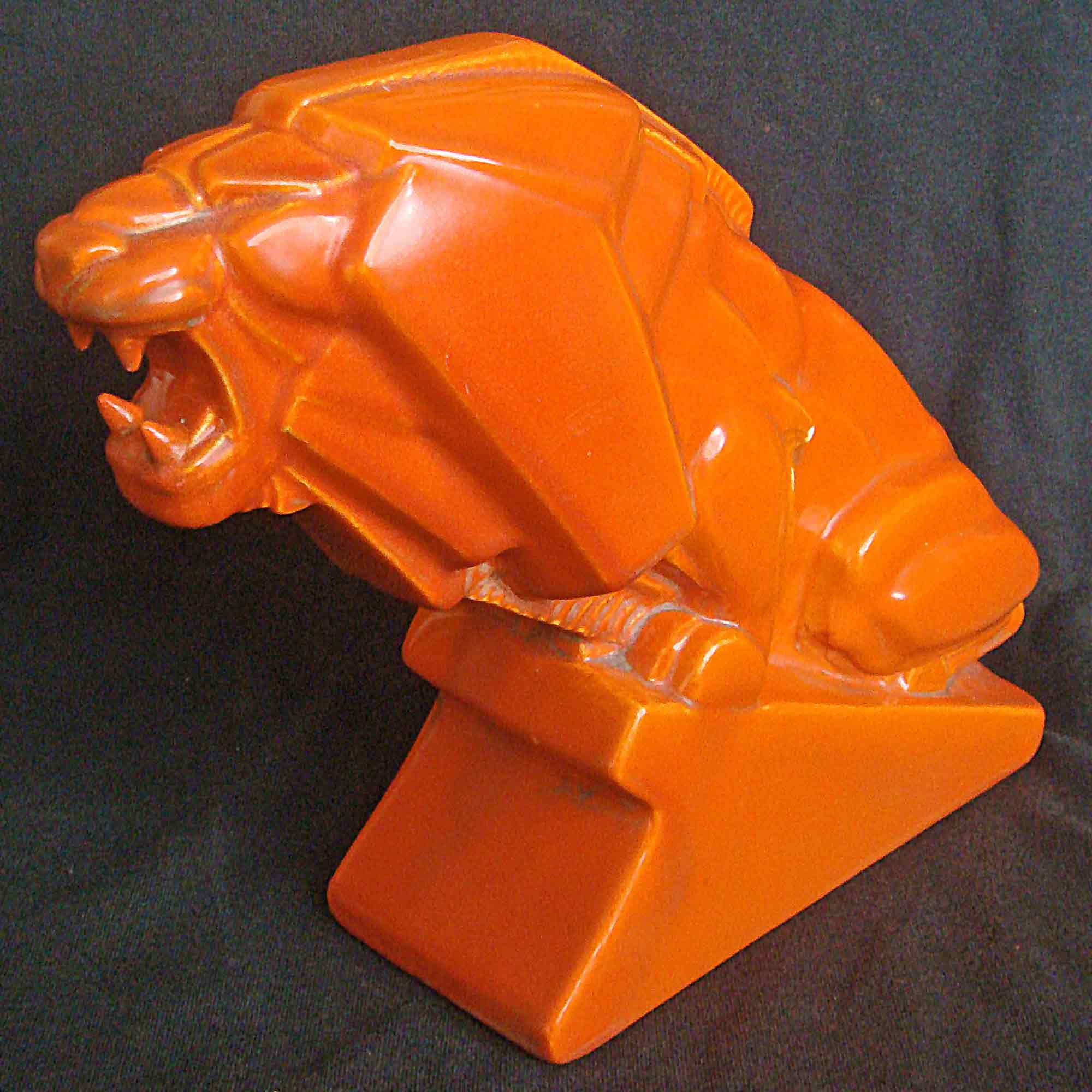 Ashtead Potters M2 Lion of Industry Orange