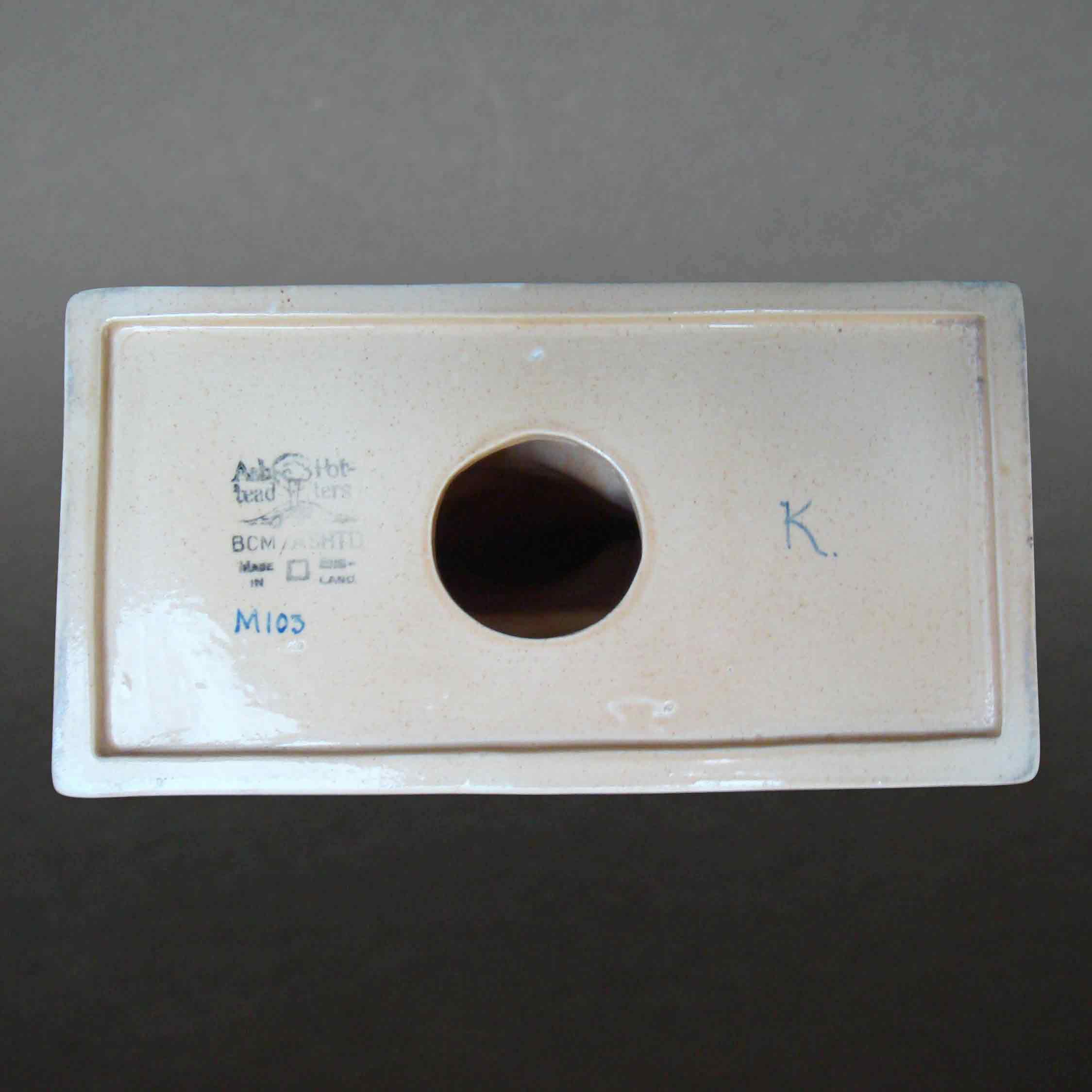 Ashtead Potters M103 'Spring' Figurine Ashtead Potters M103 'Spring' Figurine